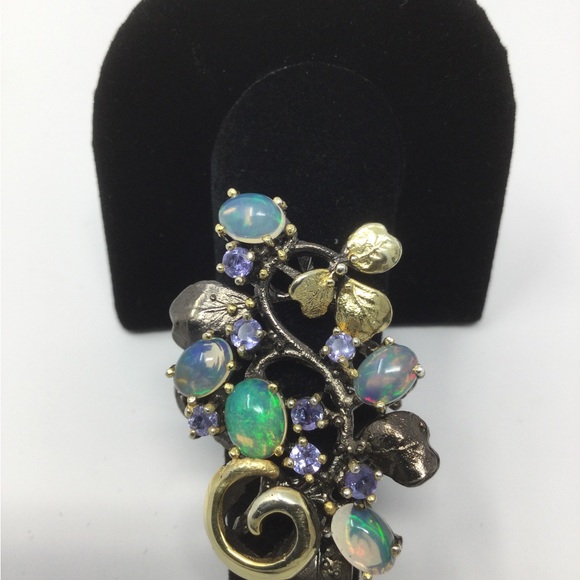 Awe inspiring Genuine Opals & Tanzanite Ring - Picture 5 of 7